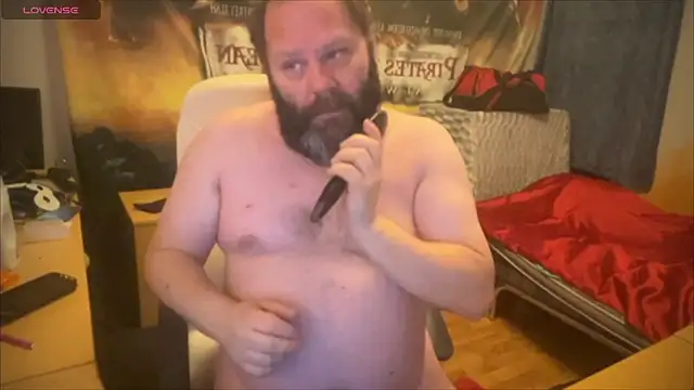 Snapshot of master_227 chatting on December 18, 2024, 1:15 am master 227 online show from December 18, 2024, 1:15 am