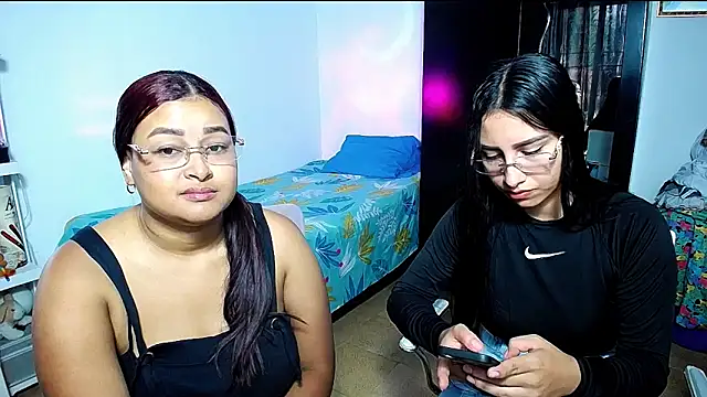 Snapshot of violeta_rous chatting on February 4, 2026, 3:40 pm violeta rous online show from February 4, 2026, 3:40 pm