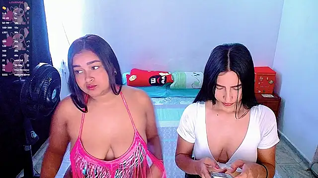 Snapshot of violeta_rous chatting on October 27, 2025, 8:43 pm violeta rous online show from October 27, 2025, 8:43 pm