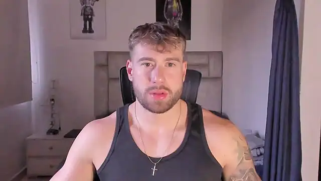 paul rogerr online show from September 27, 2025, 9:43 pm