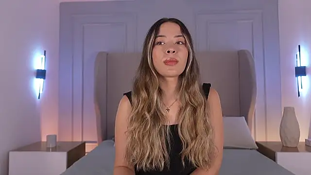 chloe d online show from July 9, 2026, 4:50 pm