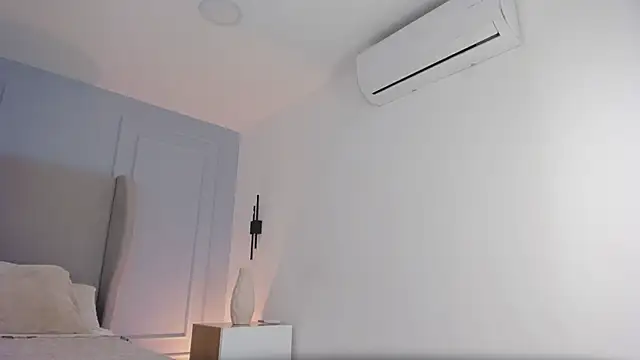 chloe d online show from May 26, 2026, 12:25 pm