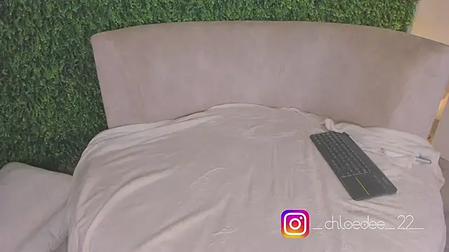 Snapshot of chloe_d chatting on September 27, 2025, 11:38 am chloe d online show from September 27, 2025, 11:38 am