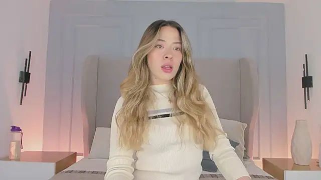 chloe d online show from May 25, 2026, 12:37 pm