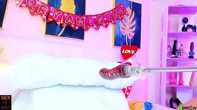 julyanna  online show from February 21, 2025, 12:27 pm