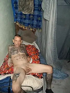 Snapshot of deepstroker42071 chatting on September 15, 2025, 6:58 am deepstroker42071 online show from September 15, 2025, 6:58 am