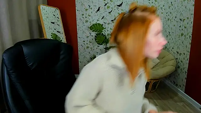 Mira  Blush online show from October 23, 2025, 1:32 pm