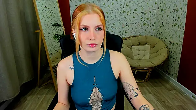 Mira  Blush online show from December 14, 2025, 6:46 pm