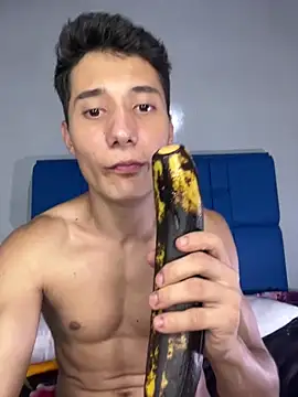 Snapshot of the_littleangel1 chatting on January 17, 2025, 4:49 am the littleangel1 online show from January 17, 2025, 4:49 am