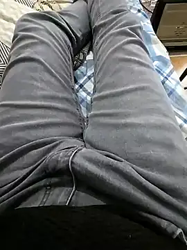 Snapshot of ikarus07 chatting on January 8, 2026, 9:37 am ikarus07 online show from January 8, 2026, 9:37 am