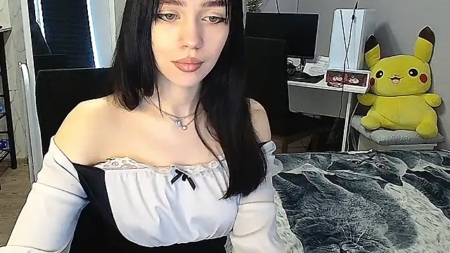 Snapshot of KathrineBerry chatting on March 5, 2025, 7:05 am KathrineBerry online show from March 5, 2025, 7:05 am