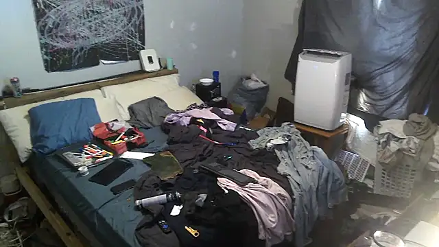 Bi curious86 online show from November 29, 2025, 8:42 pm