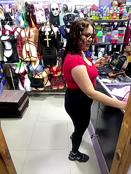 Snapshot of ROSALIALUCY chatting on October 20, 2025, 11:44 am ROSALIALUCY online show from October 20, 2025, 11:44 am