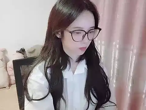 wwcc123 online show from October 11, 2025, 3:13 pm