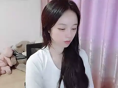 wwcc123 online show from November 4, 2025, 3:21 am