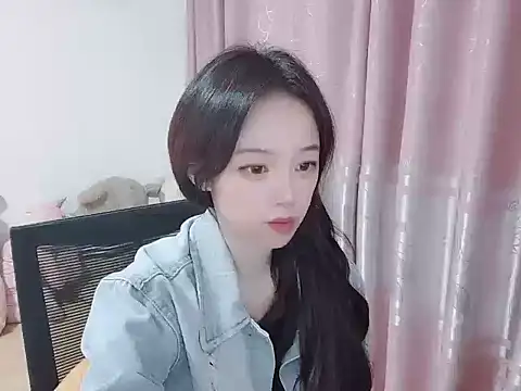 wwcc123 online show from December 4, 2025, 2:27 pm