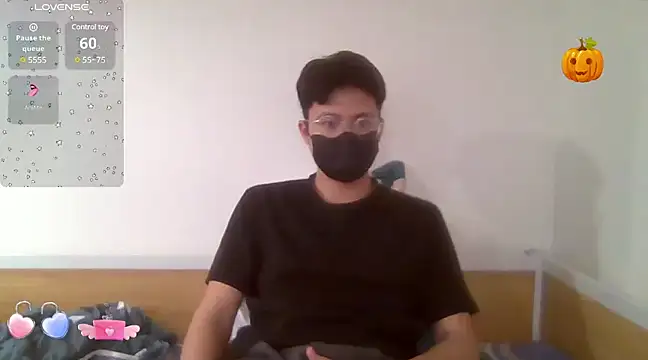 Gwencloudy online show from January 3, 2025, 1:57 pm