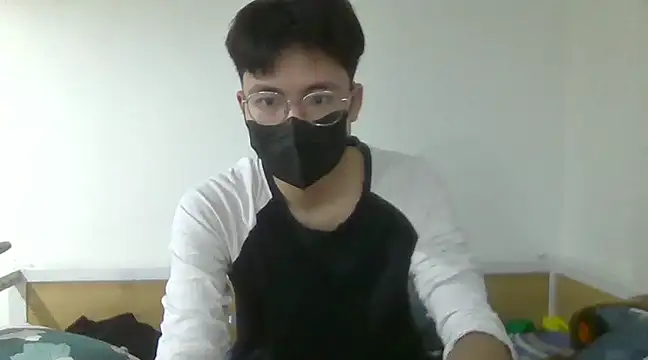 Gwencloudy online show from January 15, 2025, 1:56 am