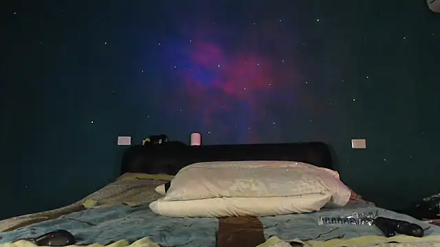 Karendolly  8 online show from May 9, 2026, 8:23 pm