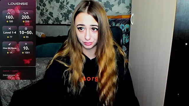 weakness4u online show from November 14, 2025, 3:32 am