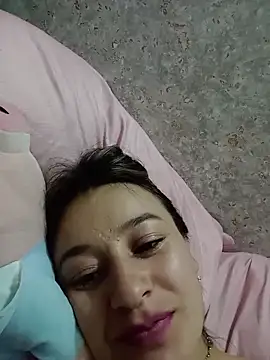 Ashley rey  online show from November 11, 2025, 5:35 am