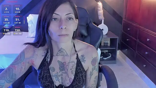 dark gotica online show from May 13, 2026, 7:21 pm
