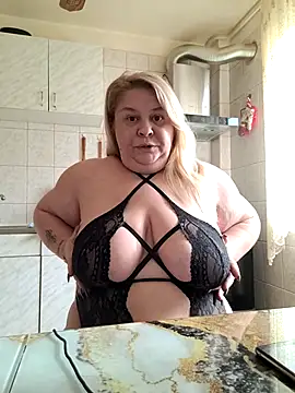 AriannaMilf online show from November 6, 2025, 9:13 am