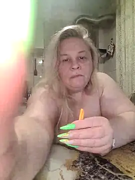 Snapshot of AriannaMilf chatting on May 16, 2026, 6:29 pm AriannaMilf online show from May 16, 2026, 6:29 pm