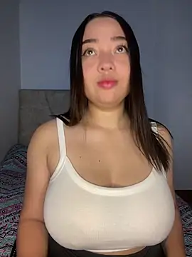 Snapshot of MissPerlaa chatting on February 7, 2025, 1:22 pm MissPerlaa online show from February 7, 2025, 1:22 pm