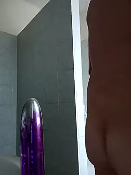 Snapshot of petitpeps84 chatting on February 12, 2025, 8:06 am petitpeps84 online show from February 12, 2025, 8:06 am