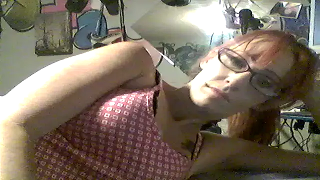 4EyedSluttyGinger online show from April 30, 2026, 1:01 am