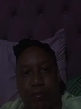 ShooingBunch online show from May 28, 2026, 8:33 am