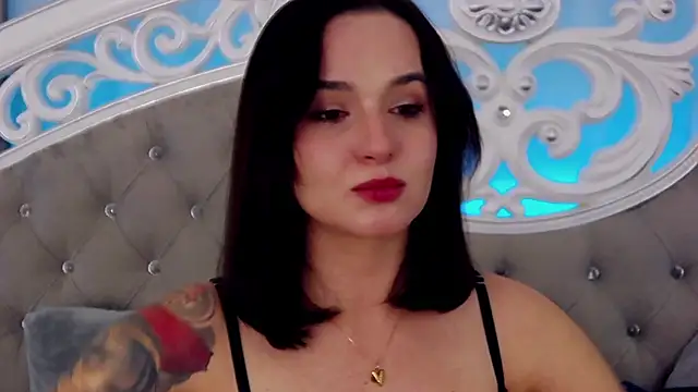 Snapshot of MeIisaLove chatting on March 5, 2026, 6:37 pm MeIisaLove online show from March 5, 2026, 6:37 pm