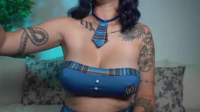 Snapshot of greydesire chatting on September 29, 2025, 12:39 am greydesire online show from September 29, 2025, 12:39 am