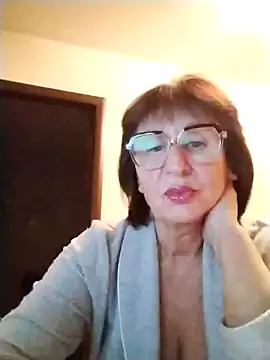 Snapshot of AlbinaXPretty chatting on October 25, 2025, 7:25 pm AlbinaXPretty online show from October 25, 2025, 7:25 pm