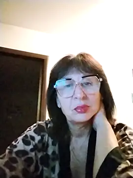 Snapshot of AlbinaXPretty chatting on October 15, 2025, 8:06 pm AlbinaXPretty online show from October 15, 2025, 8:06 pm