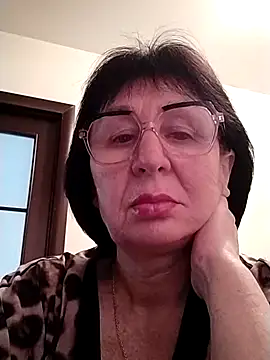 Snapshot of AlbinaXPretty chatting on March 9, 2025, 8:07 am AlbinaXPretty online show from March 9, 2025, 8:07 am