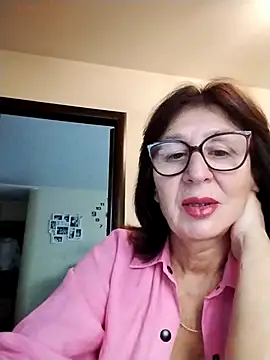 Snapshot of AlbinaXPretty chatting on September 27, 2025, 7:25 am AlbinaXPretty online show from September 27, 2025, 7:25 am