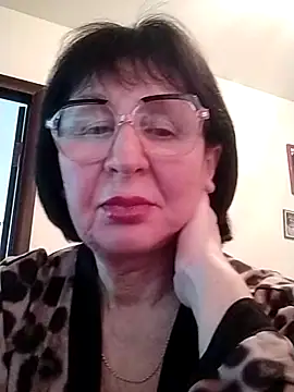 Snapshot of AlbinaXPretty chatting on March 22, 2025, 9:45 am AlbinaXPretty online show from March 22, 2025, 9:45 am