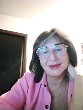 Snapshot of AlbinaXPretty chatting on September 16, 2025, 7:59 pm AlbinaXPretty online show from September 16, 2025, 7:59 pm