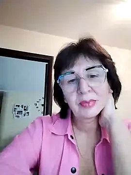 Snapshot of AlbinaXPretty chatting on October 18, 2025, 6:59 am AlbinaXPretty online show from October 18, 2025, 6:59 am