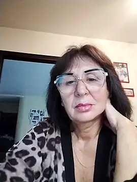 Snapshot of AlbinaXPretty chatting on September 23, 2025, 7:15 am AlbinaXPretty online show from September 23, 2025, 7:15 am