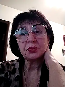 Snapshot of AlbinaXPretty chatting on February 28, 2025, 9:12 pm AlbinaXPretty online show from February 28, 2025, 9:12 pm