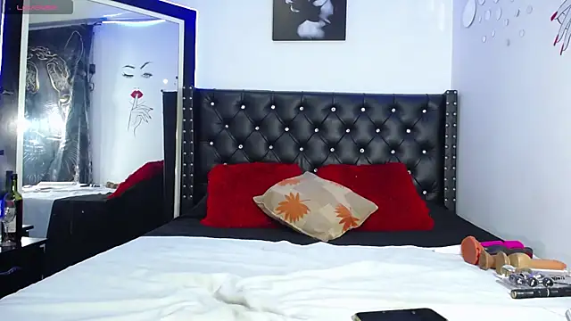 Snapshot of RosseRamiirez chatting on February 26, 2026, 9:26 pm RosseRamiirez online show from February 26, 2026, 9:26 pm