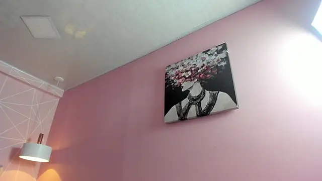 dolly zoe online show from September 12, 2025, 9:36 pm