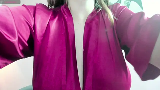 dolly zoe online show from March 22, 2025, 5:39 am