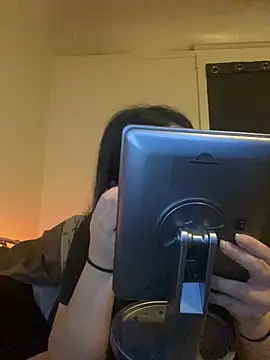 xocrybaby online show from November 29, 2025, 3:56 pm