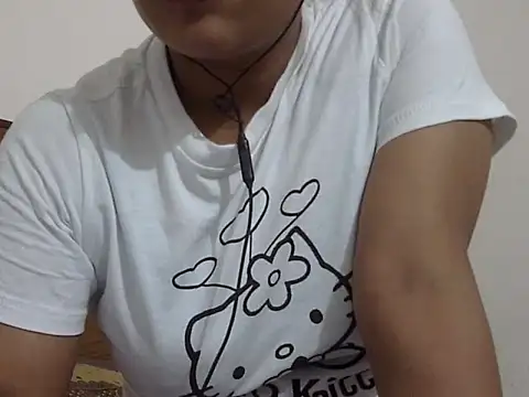 shekira99 online show from October 27, 2025, 7:48 pm