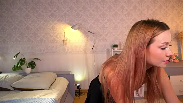 ella knockers xl online show from September 28, 2025, 2:35 pm