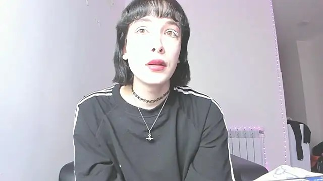 Snapshot of dollmore chatting on March 8, 2025, 5:22 pm dollmore online show from March 8, 2025, 5:22 pm
